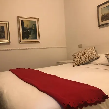 Castello First Apartment Venedig