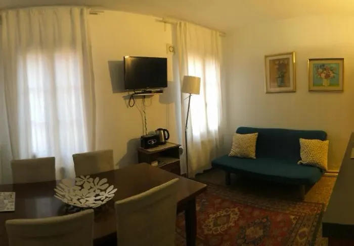 Apartament Castello First *